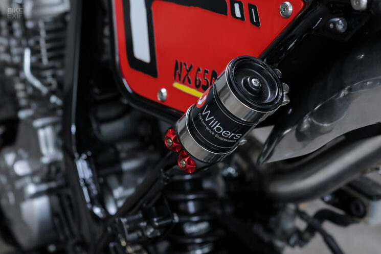 Pengacak Honda Dominator 2002 dari Gas&Retro