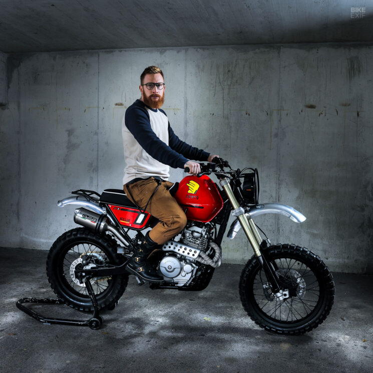 Pengacak Honda Dominator 2002 dari Gas&Retro