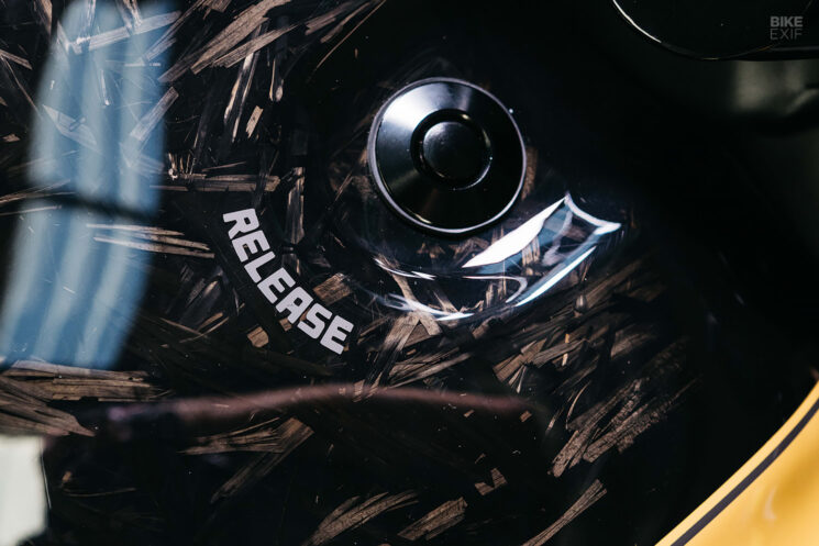 Pembalap kafe Harley-Davidson V-Rod oleh Black Cycles Australia