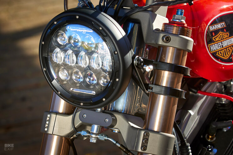 Pelacak jalanan Harley Sportster khusus oleh Mule Motorcycles