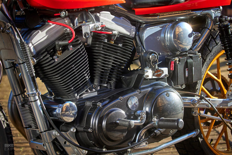 Pelacak jalanan Harley Sportster khusus oleh Mule Motorcycles